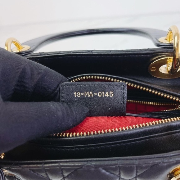 Medium black lambskin lady Dior bag - Picture 3 of 6
